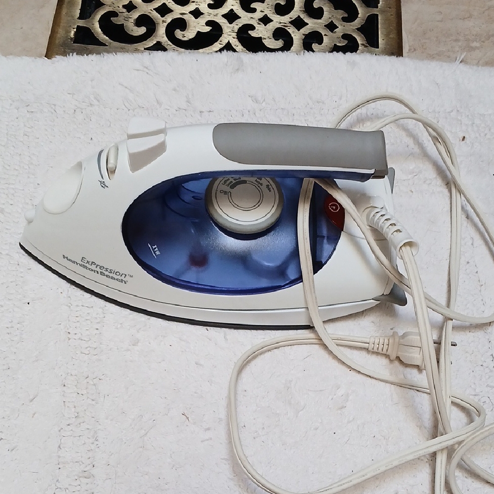 Hamilton Beach ExPression Steam Iron